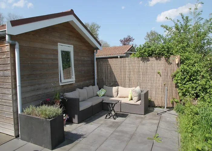 Pet-friendly Warmenhuizen